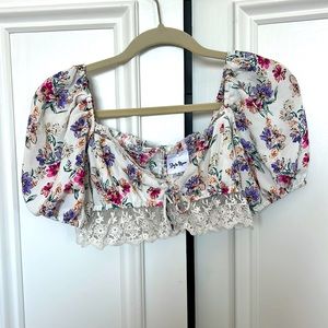 Cropped floral with lace detail shirt